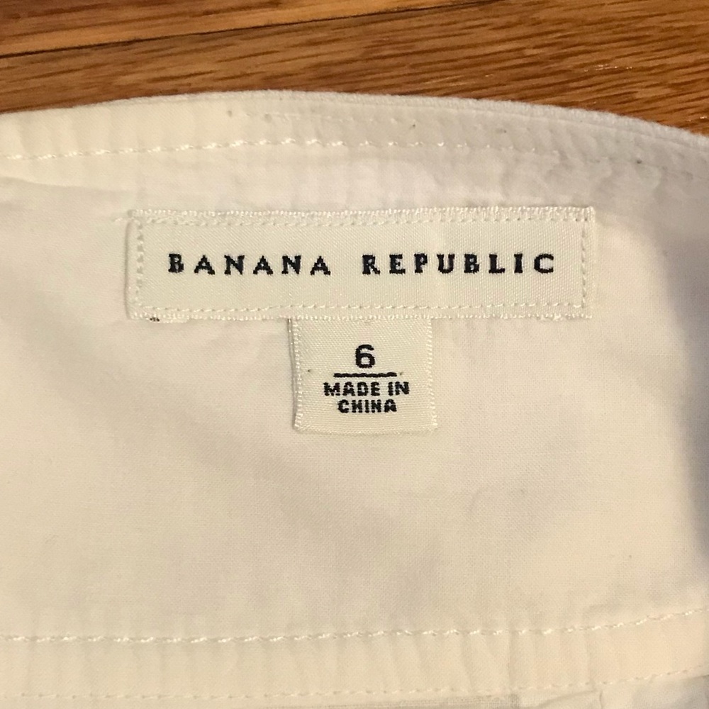 *DONATING 8/17* Banana Republic White Linen Skirt - Picture 2 of 5